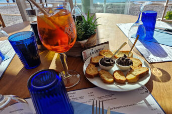 Le Cigalon bar face à la mer à Cagnes Sur Mer